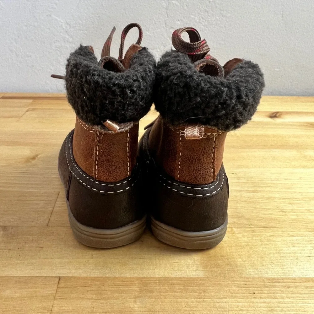 Old Navy Duck Boots Toddler Brown Sherpa Lace Up Winter Boots Little Kid‎ Size 5